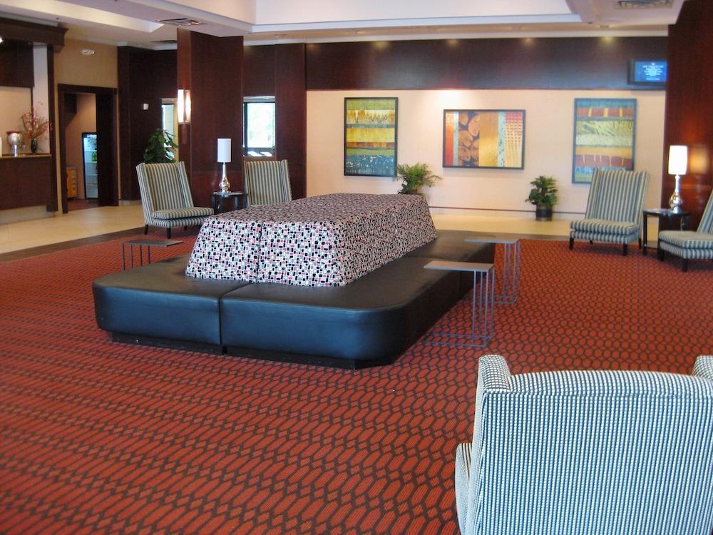 Sheraton Grand Rapids Airport Hotel Cascade Exterior photo