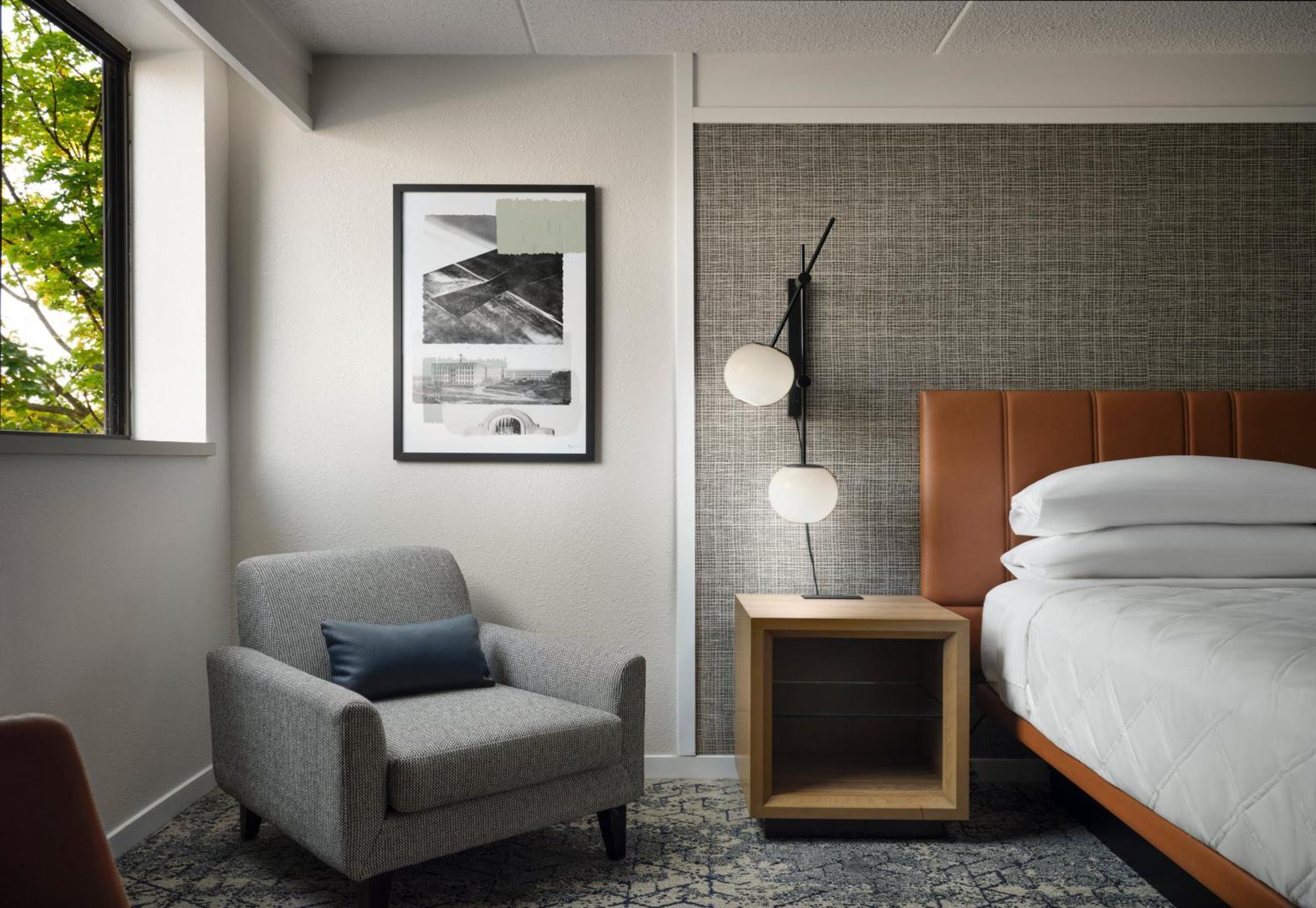 Sheraton Grand Rapids Airport Hotel Cascade Exterior photo