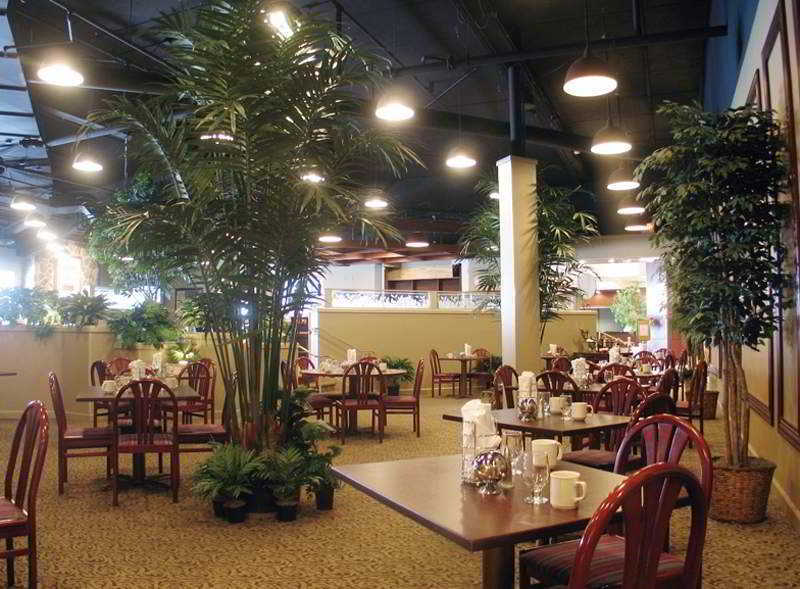 Sheraton Grand Rapids Airport Hotel Cascade Exterior photo